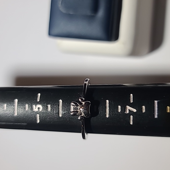 14KT gold ring - Picture 7 of 7